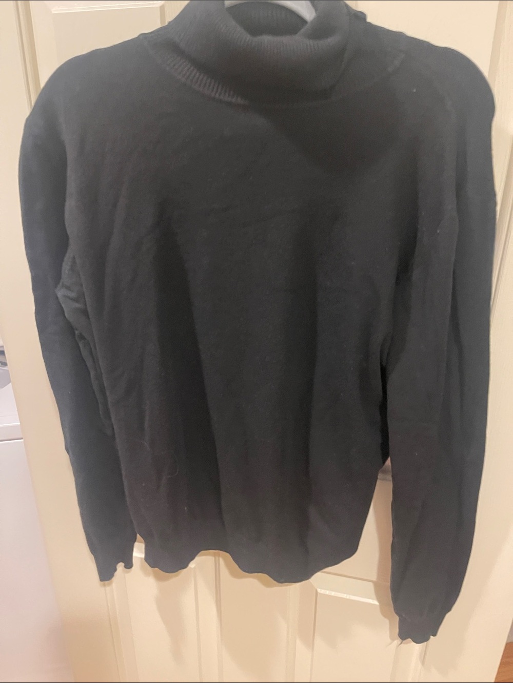 Black Turtleneck womans Sweater - Classic Comfort